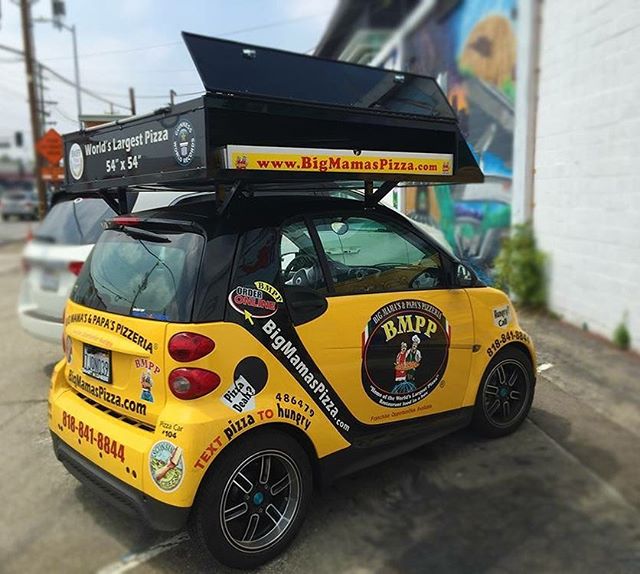 Big Mama's & Papa's Pizza Delivery Car